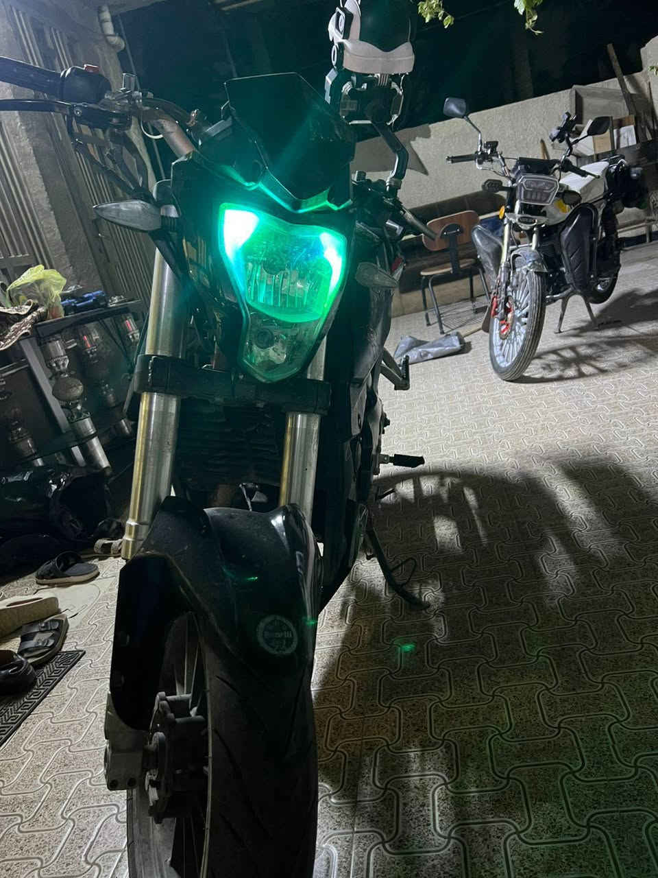 السلام عليكم دراجة بنلي إيطالي الدراجة مجفته جديد مرقم بأسمي وطفت فجأه أبيع كوم حديد لاتجي تكلي شبيها اتكفلك فقط تحويل مكاني بغداد كميرة قرب جزيرة بغداد السياحية للاستفسار أكثر
*********** بغداد, العراق
