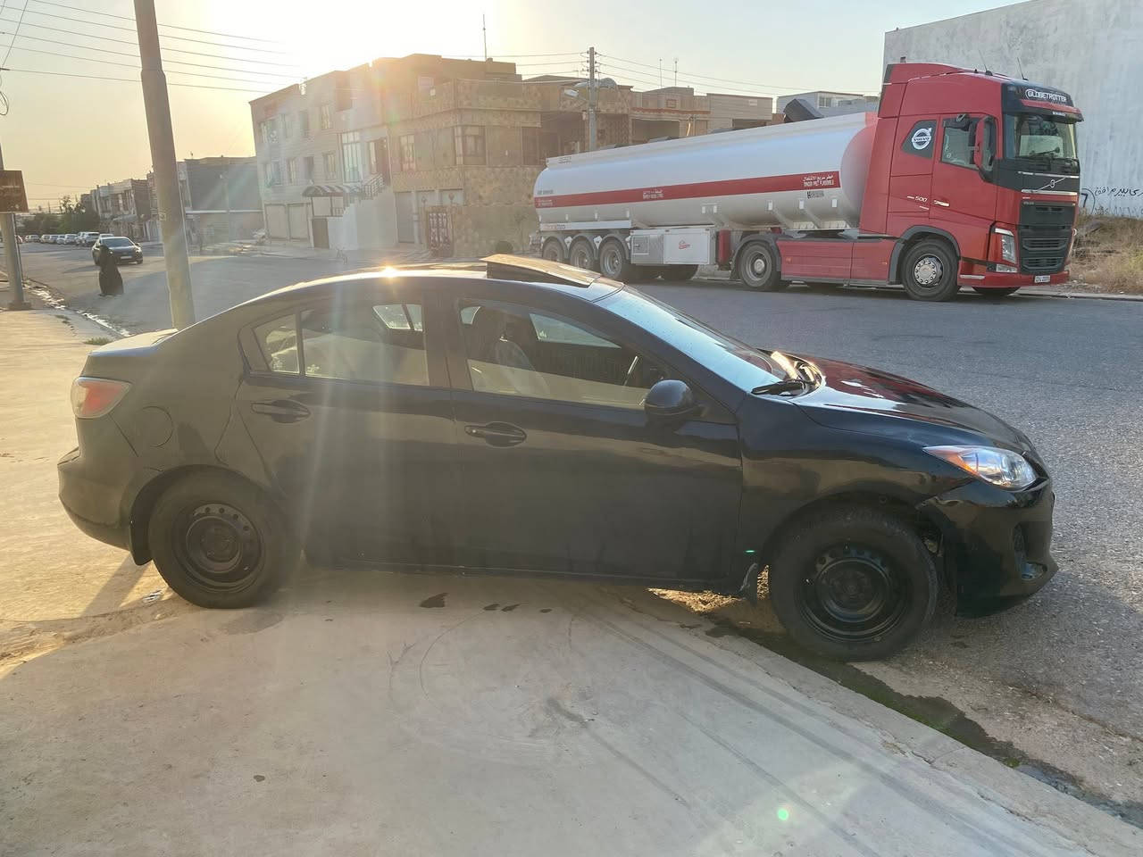 Mazda 3 2012
السلام عليكم مازدا 3 موديل 2012 امريكي مگلوبة السيارة حلوة وكاعدة ونصبتها حلوة تخم تاير جديد محرك 2000 كير ومحرك بشرط رقم السيارة ديالى سنوية لحد 2030 مكان السيارة اربيل 
سعر 50 وبيها مجال 
للاتصال ***********
