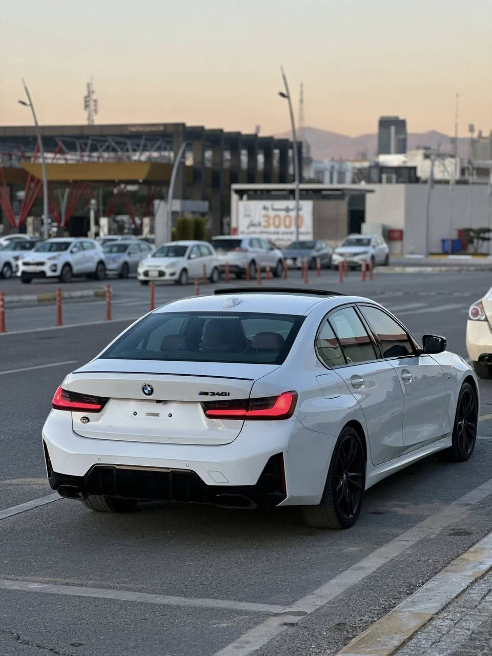 سلام عليكم ورحمة الله وبركاته 
BMW340im 2023 
***********
