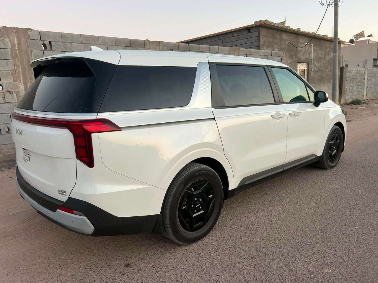 كيا كرنفال 2025 

حره بدون رقم 

السعر 265قفل 

صور الضرر بالتعليقات 
تبديل بنيد ودعاميه نفس اللون 
كل قطع السياره اصلي تفصيخ 
شواصي لغود مكفول 
السياره بدون صبغ  بيه بارد شبر بالصندوك وكل تفاصيل  والمواصفات موضحه بالصور 

مكان السياره بصره 

للاستفسار 
***********
واتساب +اتصال 
ماسنجر ماعندي اخوان
