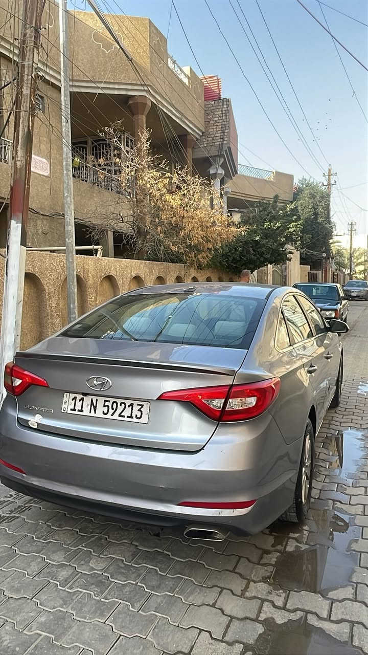 السلام عليكم 
بيع او مراوس 
سوناتا 2016 وارد أمريكي السياره داخله بدون حادث 
كلين صورها بلمنشور صار بيها بلعراق طخه مال تكتك بابين ومباوكين شويه من الحاملغ الخلفي بجم كبس كفاله بدون اي دواخل 
رقم بغداد الجديد هزه جديده 
تبريد ثلج مكينه كير خير من الله 
السياره احله من الصور 
السعر 118 ورقه وبيها مجال 
العنوان بغداد الشرطه 4
***********
