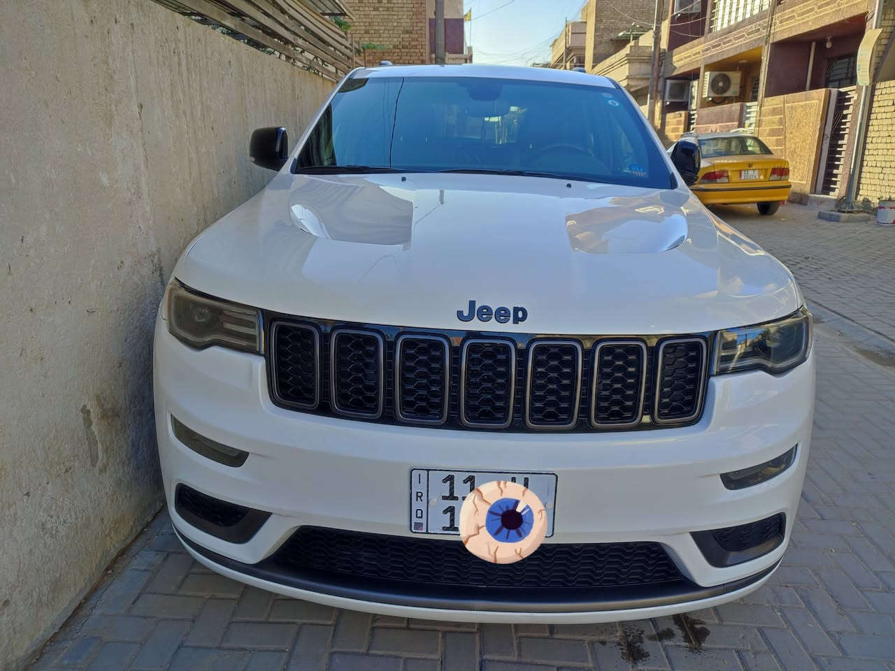 سلام عليكم ورحمه الله وبركاته
اللهم صل على محمد وال محمد الطيبين الطاهرين 

للبيع جيب limited X 

المديل 2020 امريكي

انتبه سيارة بدون ايرباك  بدون دواخل شاصي لغد كوله كفاله 

كير محرك كفاله عامه استخدام شخصي لسياره

وسيارة تحتوي على بصمتين تشغيل

لمتد رقم بغداد ب اسمي 

ماشيةmi49

مواصفاتXمعروفة

فتحة

بصمه +بصمة ابواب

محرك 3600

دفع رباعي 4*4

شاشة كبيرة +كامره خلفيه

رادار جانبي+نقط عمياء

كشنات جلد+ثنينهن كهرباء 

كشنات خزن ميموري

تدفئة كشنات امامي 

تدفئة ستيرن+شفتات ستيرن

تشغيل عن بعد 

مري قلاب عند رجوع 

اشاير مري+هيتر مري

جنطة كهرباء+حساس خلفي

دبل كزوز

لايت led

بريك تلقائي عند الرجوع 

نظام اوتو ستوب عند الوقوف 

نظام eco,SPOrt

ماسحات اوتو

ويل حجم 20

والباقي المواصفات معروفه مالX لمتتد

السعر 29500$

اخوان صور الحادث مرفقه بالمنشور وسونار كذالك مرفق 

رقم الهاتف *********** عنوان بغداد 

كلشي موضح واني برسم الخدمه للشراي مني لكم جزيل شكر وتقدير وسيارة جديده لك أمانة الله مال جنايه 

وسيارة جوه تخم تاير جديد معروف نوع المنتج birli
كلشي موضح بسيارة اسف على اطله تحية حب واحترام
