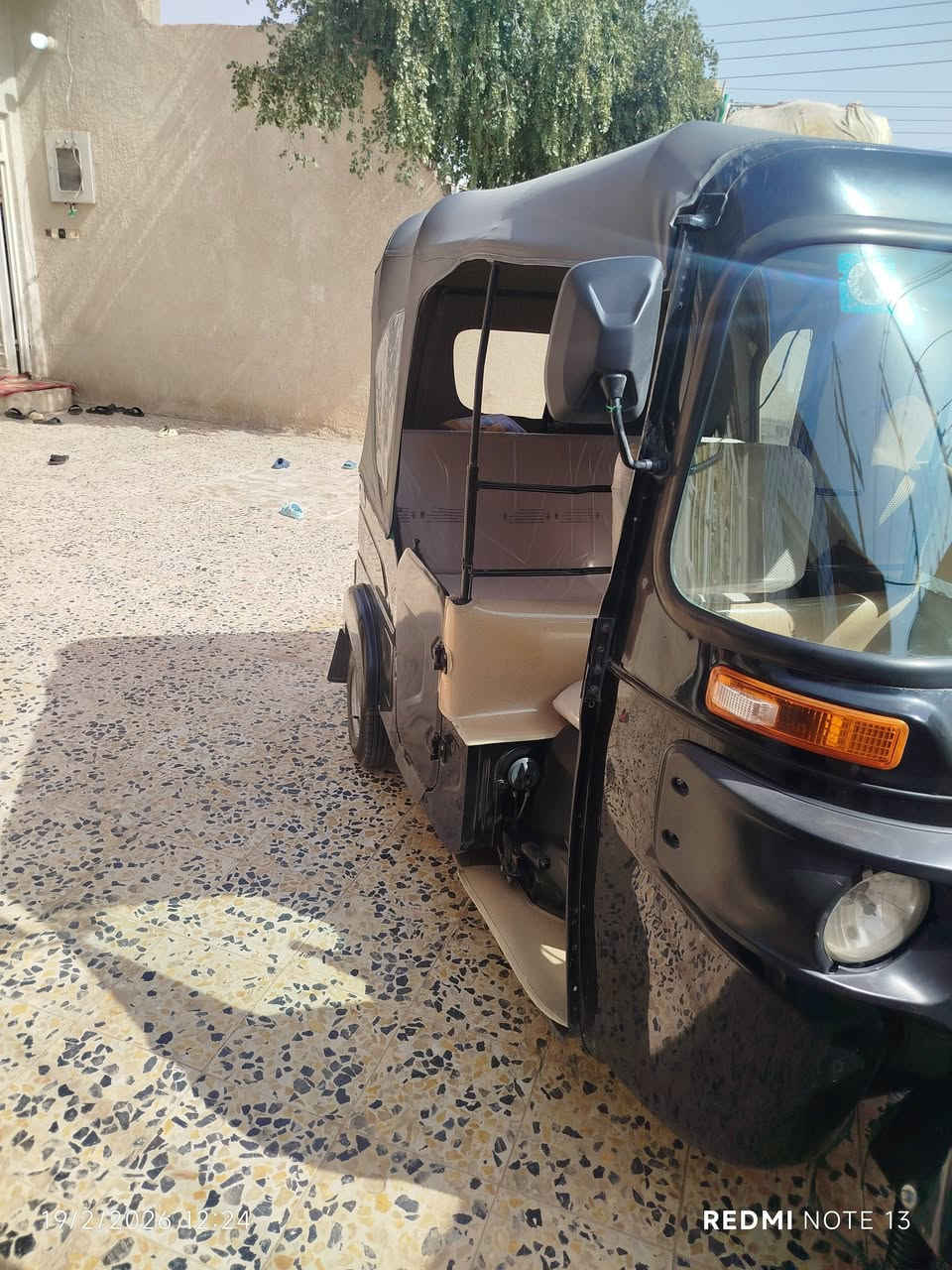 السلام عليكم تكتك البيع مديل 22 دوسات معمرات محرك مكفول تخم تاير كهربائيات شغلاله مسجل مضخم دوشمه بيه ضربه بسيطه يم سكن تكتك خير من الله كبل الشارع ما تخسر عليه ربع رقم حله ستوه داخله هزه رقمه نكليزي مشروع وطني وين متريد داور مكان تكتك العماره عارضه 8750 رقم الهاتف***********
