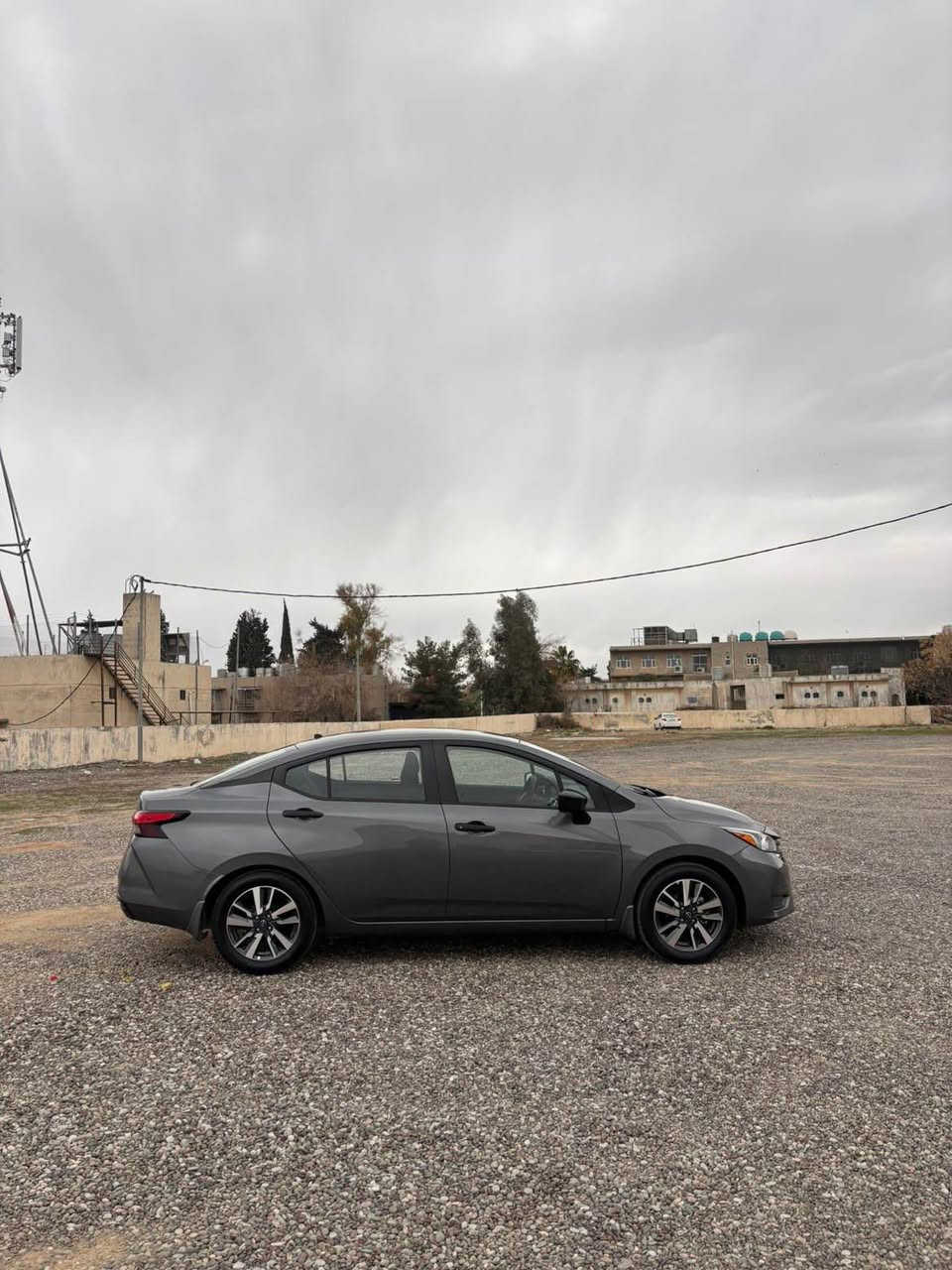 السلام عليكم 
نيسان فيرسا 2024 S 
پێش و پشت کەپس 
بێ ئێرباگ 
رەقەم هەولێر 
گێر و مەکینە تبرید بەشەرت 
3N1CN8DV7RL840752
WhatsApp & Viber 
*********** أربيل, العراق
