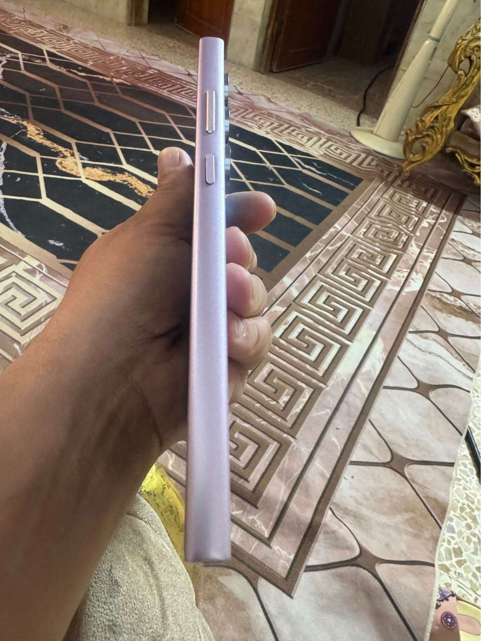 للبيع موبايل جديد كامل كارتونه وملحقاته قبل سبوعين أخذته أبيعه ١٥٠ الف مكاني بلنجف الكوفه *********** النجف, العراق
