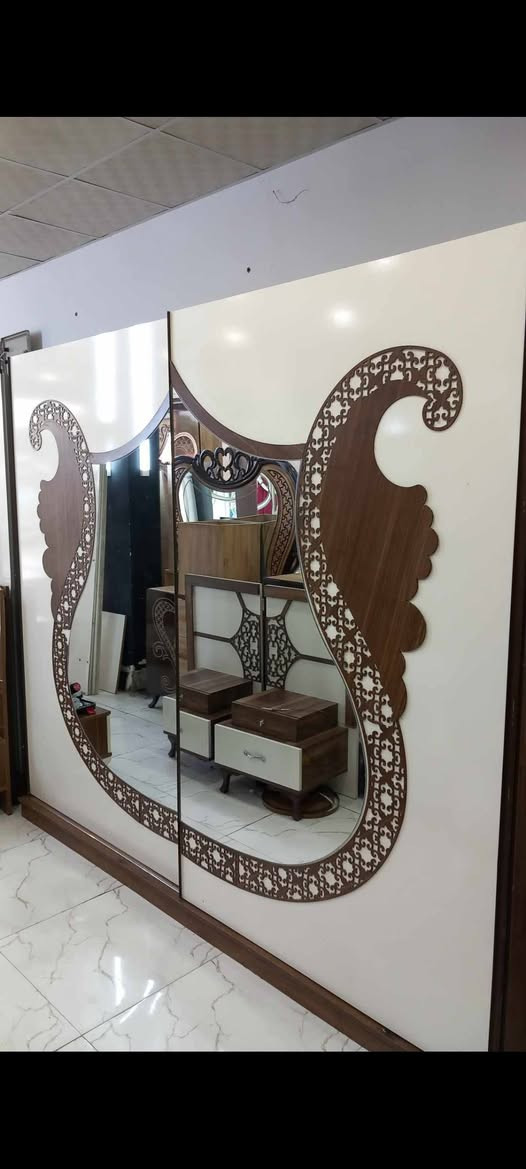 السلام عليكم للبيع جاهزه اي ضرر ما بيها 
مكاني حله مركز
التخت اصلي مو حديد نجاره


**إذا كنت صاحب هذا الإعلان وتريد حذفه لأي سبب، رجاءا أرسل رسالة إلى الدعم الفني**