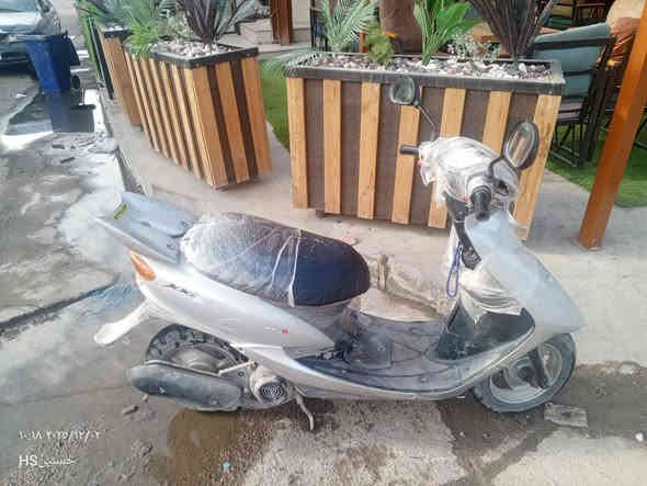 سلام عليكم عندي دراجه عصفوريه دراجه رمبا استلام شركه والله صارلي شهر من ماخذه اعتازيت واريد ابيعه منيفيس أوراقه كله كامله دراجه تجي تشوفه تفحص كله جديد برغي نقص مابيه عنواني بغداد الشعب حي سومر شارع المدارس رقمي ***********ابو حسنين الكعبي السعر 300وبيه مجال قليل حك الجيه
