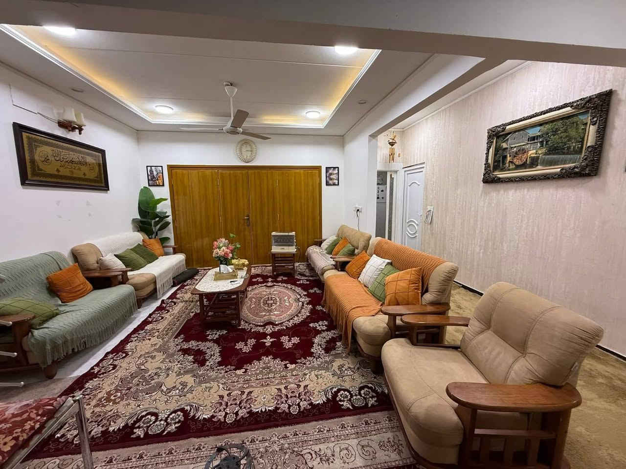 النجف الاشرف
الغدير الثانيه
دارمساحه200بلوك2
طابقين
غرفه.واستقبال.وصاله.ومطبخ.حار وبارد
.وصحيات
الطابق الثاني .ثلاث غرف نوم
يباع نقدا ..السعر 235مليون
وبيه مجال للمشتري
مكتب الاعمارالهندسي
***********
***********
