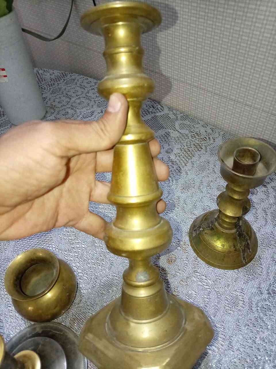 اربع قطع نحاسية ثقيل شمعدان السعر ٤٠ الف واتساب
*********** بغداد, العراق
