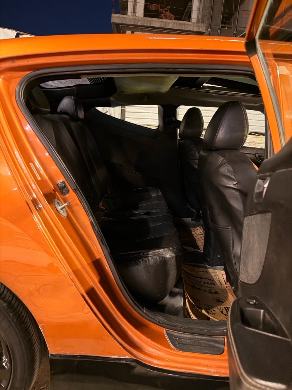 السلام عليكم
فولستر veloster
مديل : 2013 امريكي
ماشية : 112mi الف
فئة : فول مواصفات
بصمه بانوراما بصمة ابواب 
تحكم ستيرن فول مري قلاب كروز سرعه
كشنات جلد تدفئة تبريد شاشا كبيره كامرا خلفيه
حساسات مكينه جديده 1600 مرغوب و كير At
جاهزه السياره للأخير بدون اي نقص ونظيفه كلش 
السياره حادثها جاملغ وبنيد فقط وسياره اثر جراد رشيتها جلاتين فقط بدون معجون وواضح ع سياره 
رقم بغداد هزه رقم سنويه كله جديد بسمي 
عنوان : بغداد اليرموك
السعر: 78$ ورقه وبيها مجال بسيط..
***********