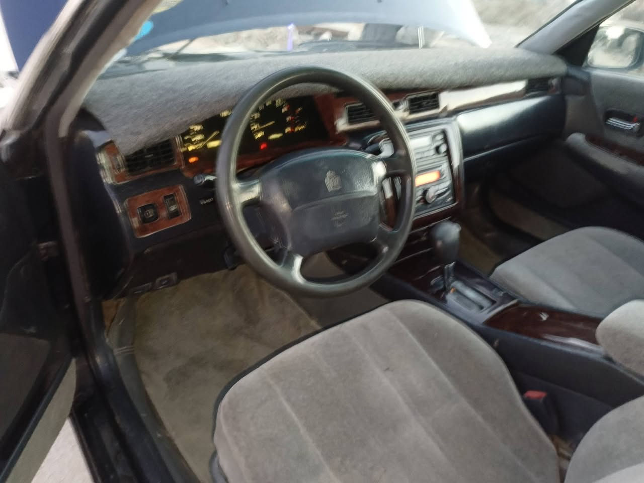 رقم بغداد نكليزي هزه جديده شرط التحويل

مكينه كير جدد حاويه

تخم تاير 5 ويل كب جدد

كهربائيات كله شغاله شاشه ليزري كرستال خلفي امامي

السياره جديده مال جنايه

مكفوله من الكص والنقل الجثه والضربه القويه ورسميات (كفاله من اي عيب شرعي)

السعر 82 وبيه مجال للشراي

مكان السياره بابل القاسم 

للستفسار اتصال ع رقم فقط ***********
