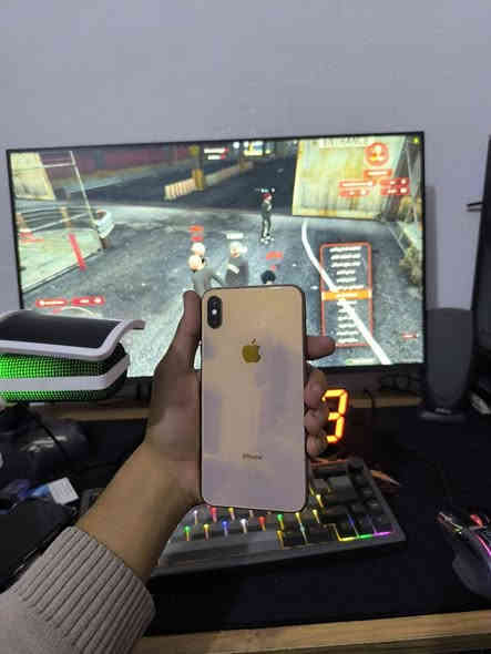 ايفون اكس ماكس 
بطارية ٦٠ اصليه ممبدلة وميصرف شحن 
شاشه مبدلة نوعية اصليه 
خط ميشتغل واكف 
البقيه بلاد كلشي مابي 
سعره ١١٥ الف مكاني كوت وين القوس 
***********
