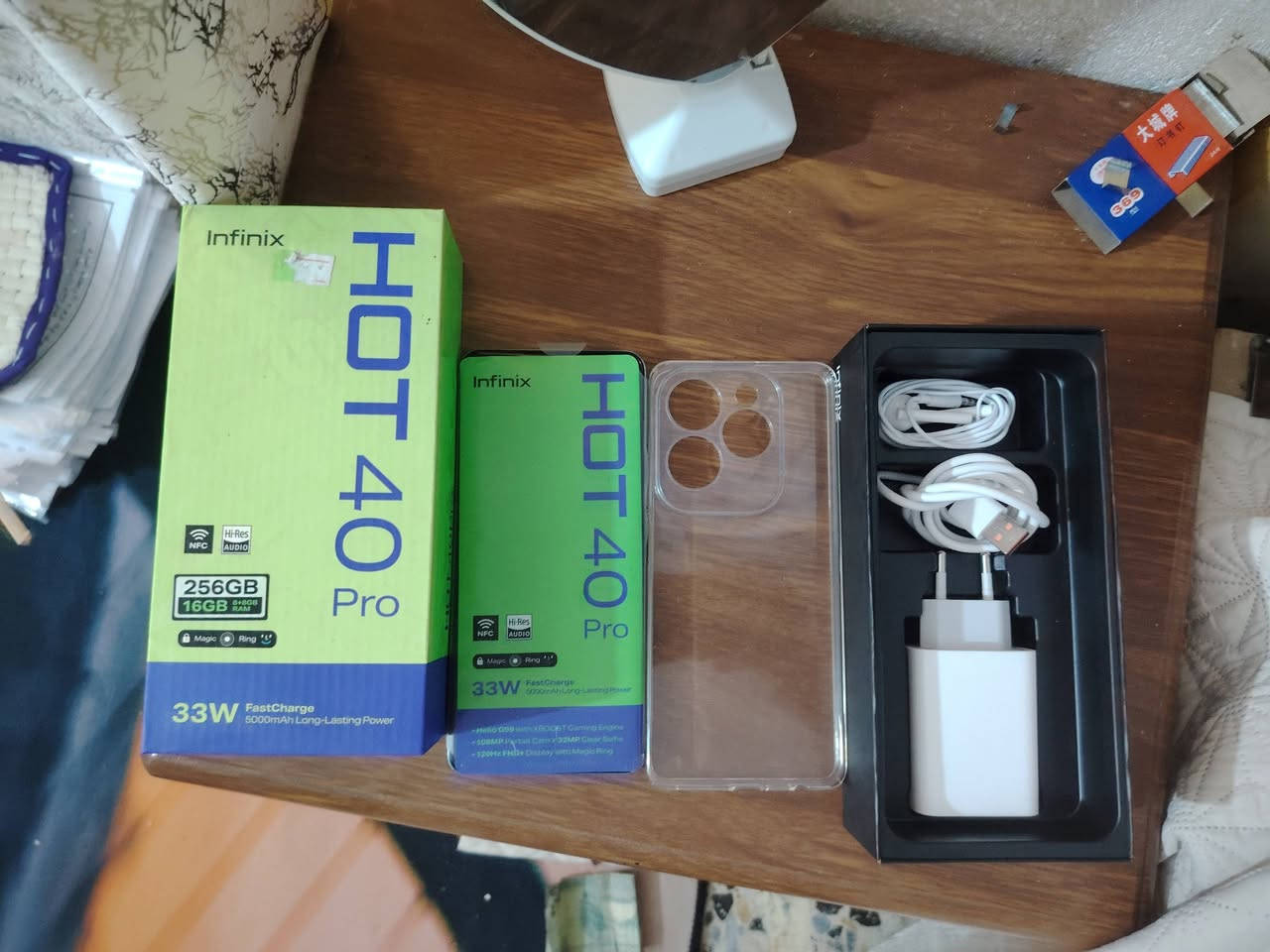 سلام عليكم
جهاز HOT 40 PRO من شركة Infinix
جهاز جديد مامستخدم نهائيا
ذاكره 256 العشوائية 16 مع كامل الملحقات
جهاز سعره 270 وبي مجال
للأستفسار ***********
