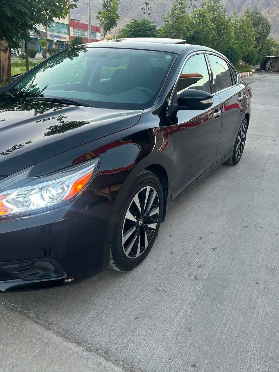 ئەلتیمای ئەم مۆدێلە کیلن بی بۆیاخ
NISSAN ALTIMA 2018 SV PLUS
‎٢٠١٨ فول فول مواسفات
‎رەنگی ره ش
‎سلايد -  ئاوێنە ئیشارەت- ته بريد مه ركه زى رادارى لا
‎ته نيشت
‎شاشه گەورە  ، كاميرا ، ته بريد شاشه مواسەفات سپليت، ئاويّنه كارەبا
‎درژە  فوول ، تحديد سورعه
‎- زوّر مواسفاتى تر
‎كيّر ومه كينه وته بريد  بەشەرت سيارەکە ئی یەک دەستە  . پيّش و
‎دوا كامل تازا داكيراوه روّن وهايدروّليكيش تازه كَوّراوه
‎٤ تایەی تازەی  له ژێرە  سەنەوی تازەیە تا ٢٠٢٩
‎ئێرباگ هەمووی بەشەرتت ١ پارچە بۆیاخی هەیە لەگەل پەلەیک بیناو گرتن بی ئەرباگ  ١ شوین کارتی بچوک ئەویش بەر چاو نیە
بەردی گزۆزی بەشەرت بیلادیە 
ناونیشان رانیە بۆ نرخ تەلەفۆن بکەن *********** رانية, السليمانية
