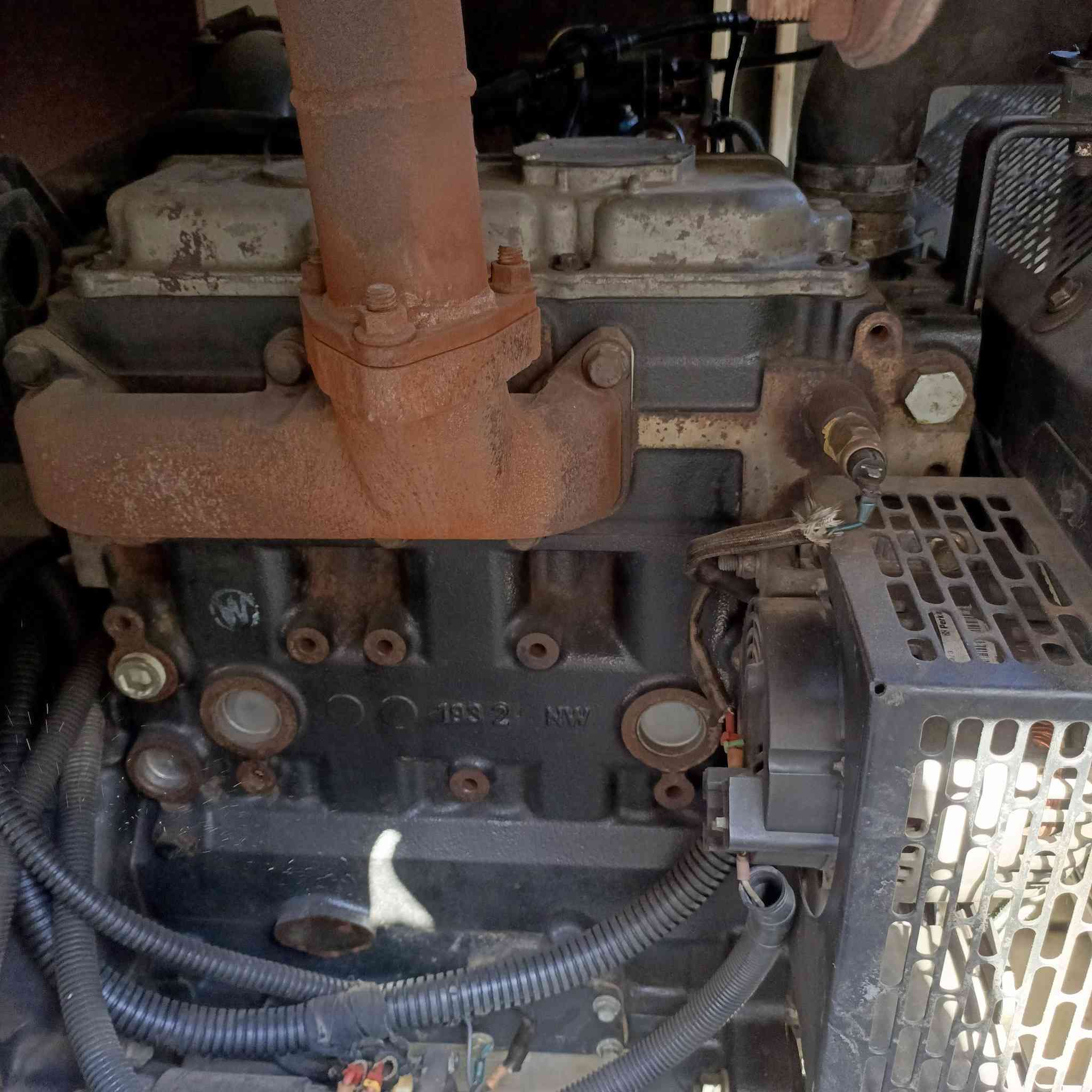 مولد بيركنز 100كي في 4سلندر
كاتم شغاله جاهزه 75بيه مجال مكاني النجف حي الصناعي كاتم 100% ***********
محمد الهلالي
