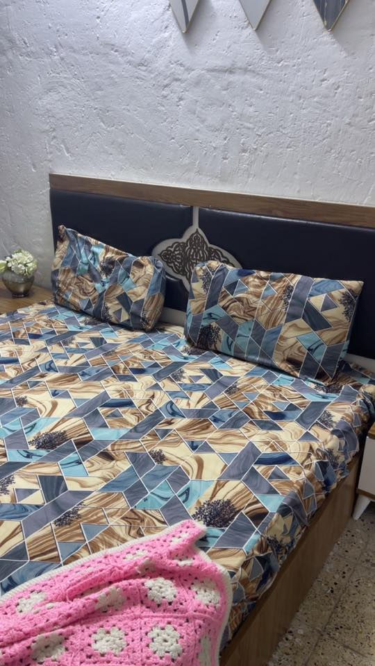 غرفه البيع نضيفه سعر ٣٥٠وبيهه مجال


**إذا كنت صاحب هذا الإعلان وتريد حذفه لأي سبب، رجاءا أرسل رسالة إلى الدعم الفني**