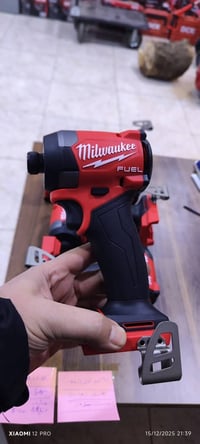 امباکت ميلواكي • فارغ