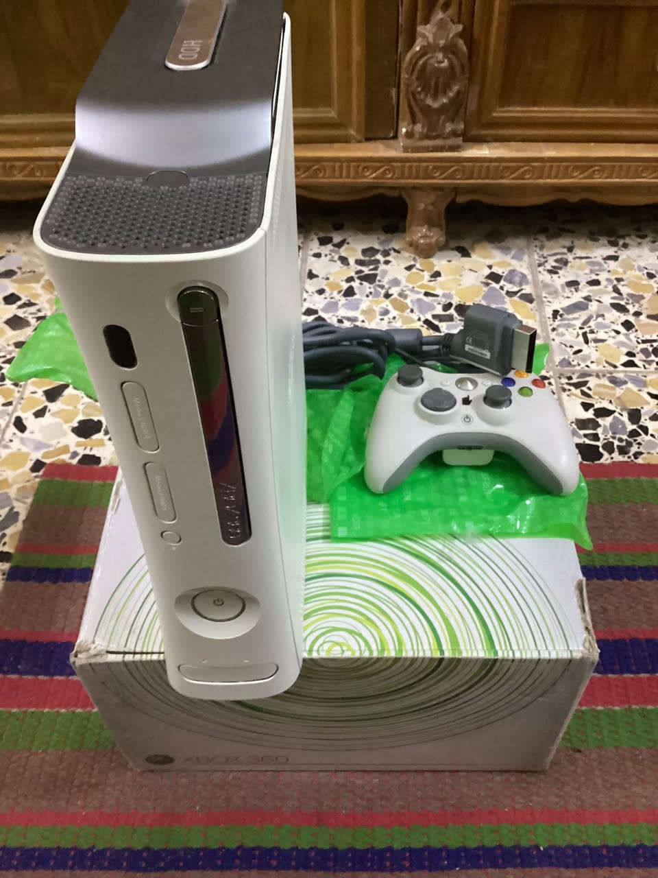 سلام عليكم جهاز اكس بوكس ٣٦٠لوك جديد بالكارتون كامل ملحقات. مطابق السعر ٢٠٠الف بعدة على وضع الشركة ماعندي توصيل تحياتي


**إذا كنت صاحب هذا الإعلان وتريد حذفه لأي سبب، رجاءا أرسل رسالة إلى الدعم الفني**