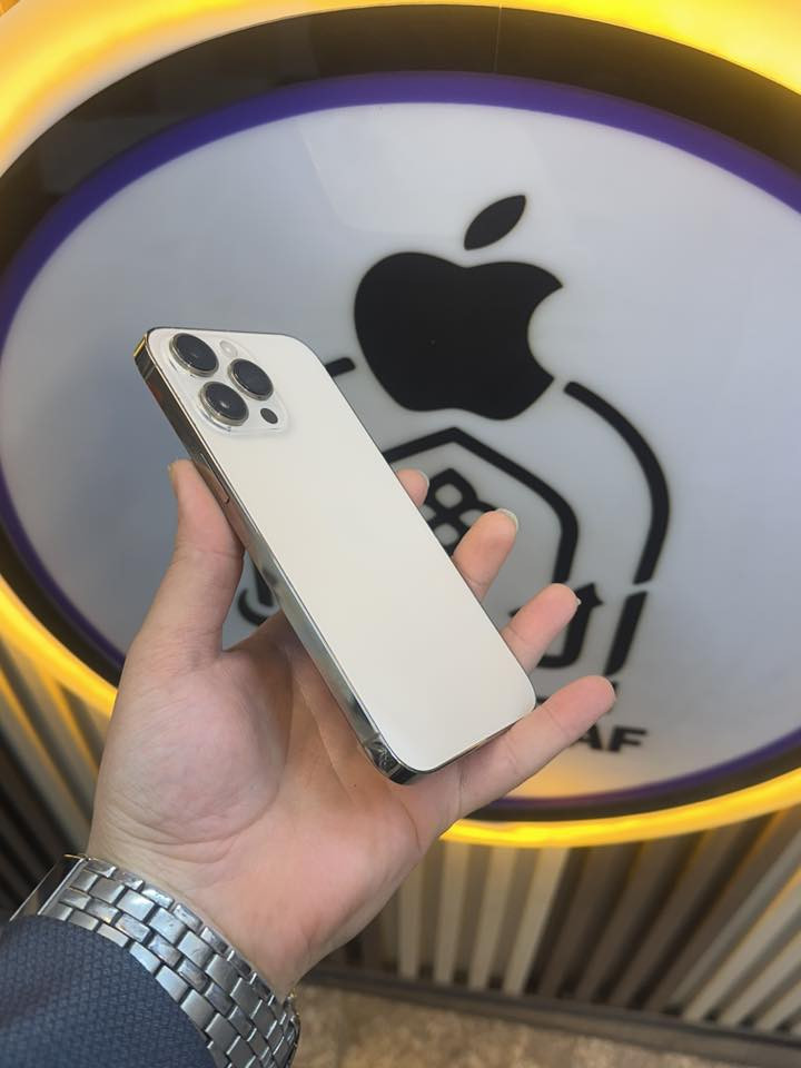 ايفون 14 برو ماكس
ذاكره 256 
لجهازكله شغال 
مكاني نجف حي السلام 
ب595 وبي مجال حك الجيه 
***********
