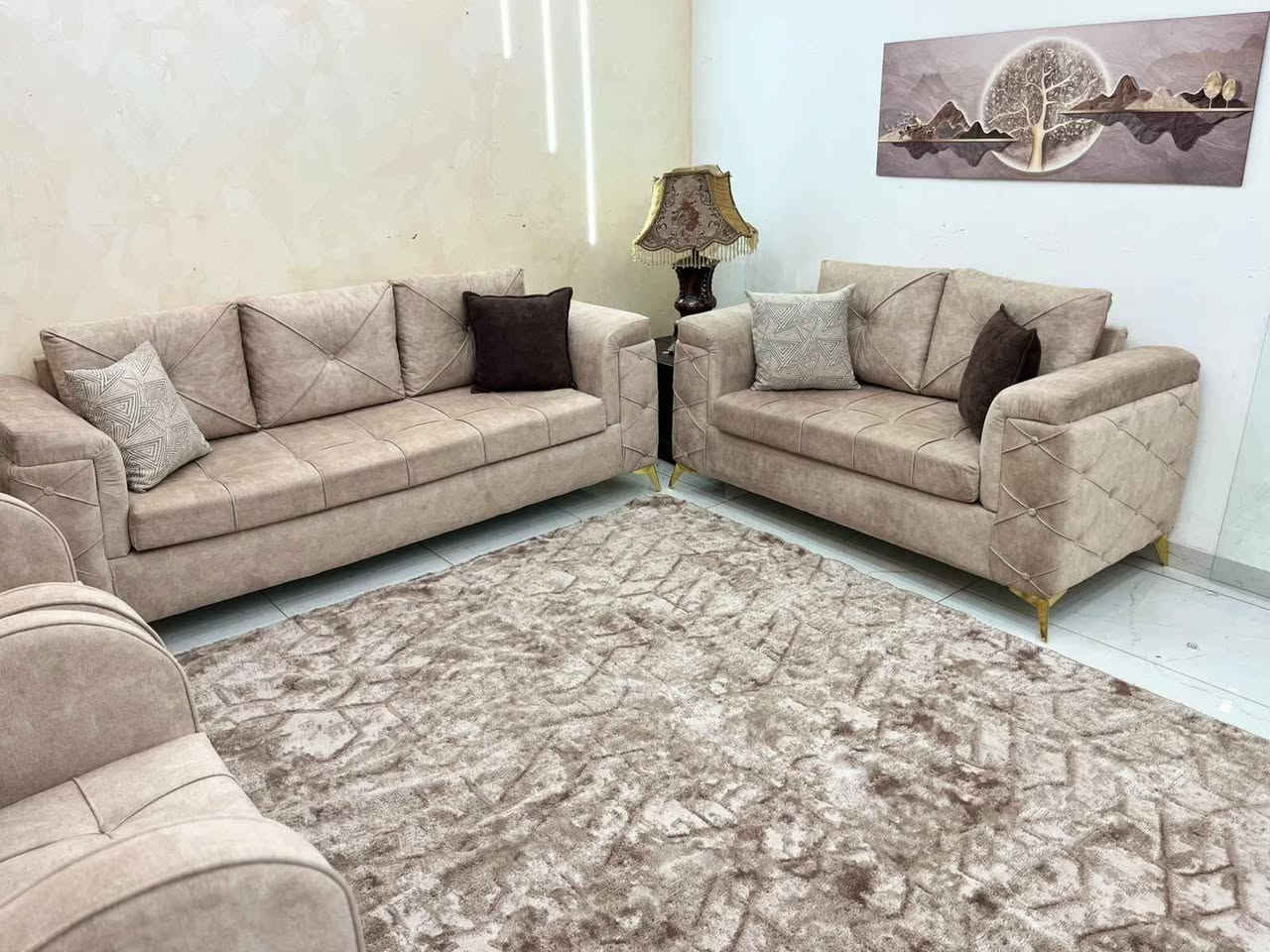 🛋️✨ طقم كنب كابتنه فخم – 7 مقاعد ✨🛋️
طقم كنب أنيق يعطي فخامة ولمسة راقية للصالون، تصميم كابتنه مميز وألوان هادئة تناسب أي ديكور 🤍
🔸 7 مقاعد مريحة 
🔸 هيكل خشب  سويد  قوي ومتين 🌳
‏أسفنج دلوب 
🔸 طبقة بوليستر لراحة إضافية
🔸 قماش فاخر وناعم ✨
🔸 استخدام بسيط جداً
🔸 بدون خدوش – بحالة الوكالة ✔️
📍 متوفر خدمة معاينة عمان, محافظة عمان


**إذا كنت صاحب هذا الإعلان وتريد حذفه لأي سبب، رجاءا أرسل رسالة إلى الدعم الفني**