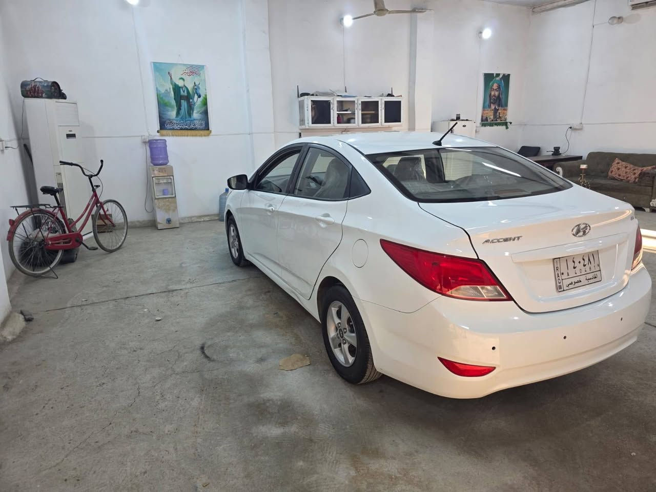 السلام عليكم اكسنت موديل ١٦ خليجي رقم قادسيه مكينه ١٦٠٠ دبل قطره بيه صبغ صفح السدر وبيه بارد بلقماره قليل بلكصه  السعر ٨٠ وبيه مجال قليل اني مكلف بلنشر مكان بابل القاسم *********** خابره ابو علي صاحبه
