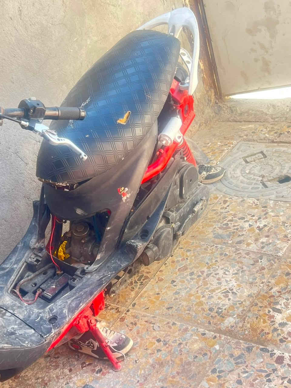 دراجه ماكس عدله فجءه طفت  شنو عطلها مادري صالنصه رياضي يعني دراجه بس تصلح ترجع فول ***********.  رايده ٢٧٥ او مراوس بدراجه عدله مال لعب مكاني بغداد الشعب
