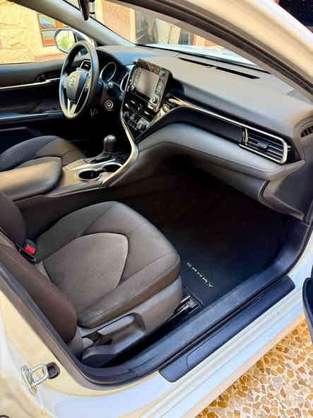 كامري موديل ٢٠٢١
بدون صبغ بدون تبديل سياره جديده 
ماشيه ٤٨
السعر ٢١٠
رقم الهاتف ***********
