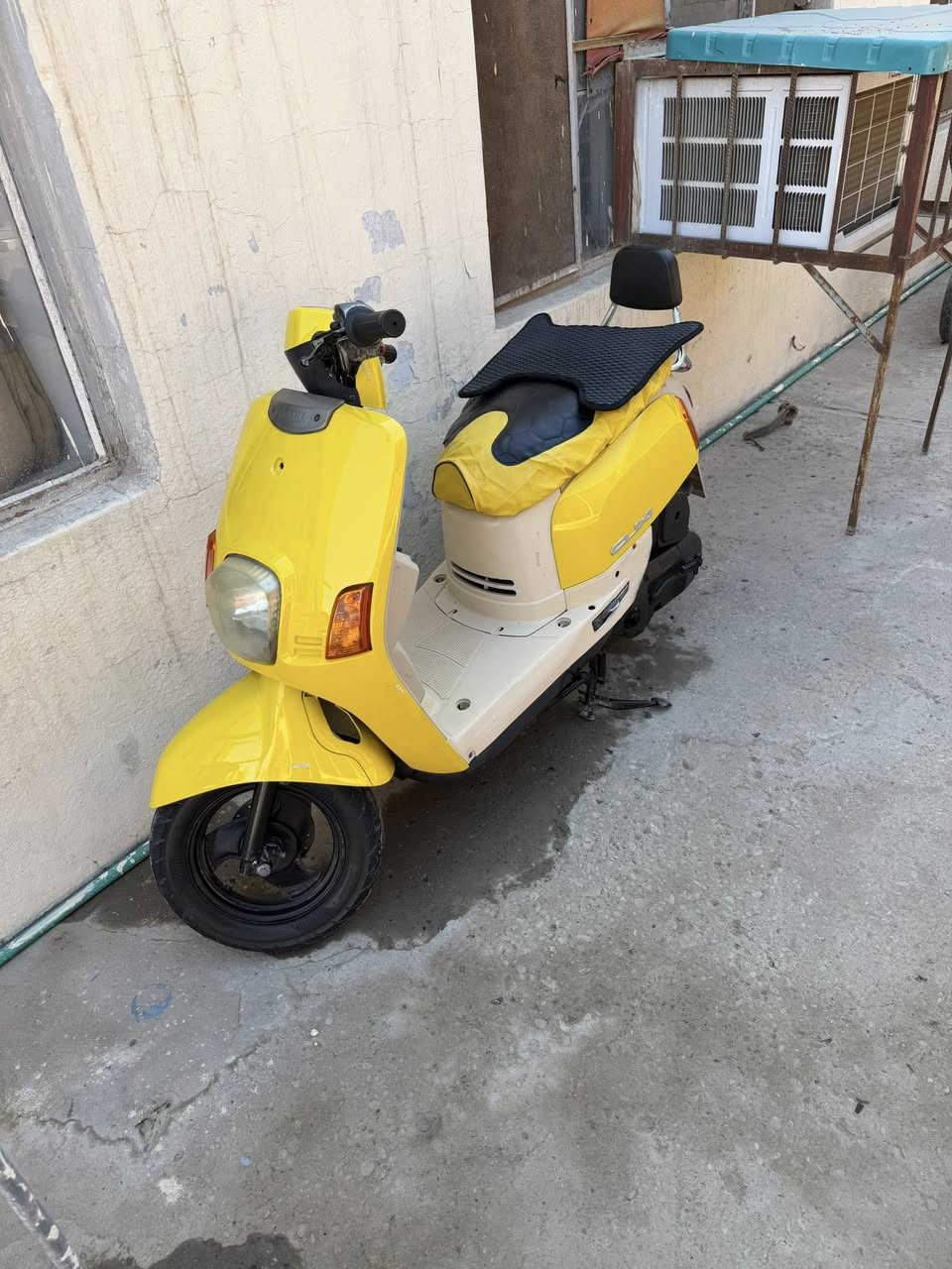 السلام عليكم دراجه ماكس بوليسي كابريته للبيع الدراجه لون ليموني والداخل اكريمي دراجه جديدها معنى الكلمه كلها شغال سلف هندر كهربائيات وكلها ختم واحد شلعه معدل حلوه 
السعر / خاص 
العنوان / بابل مركز مدينه 
الرقم/ ***********  وبيه واتساب
