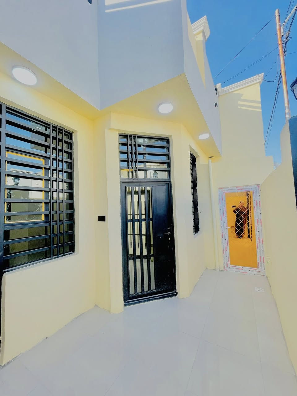 سلام 🙋‍♂️ 

#دار_مساحه_١٠٠_م

طابو زراعي سند ٢٥ صرف

النجف #ملحق ميسان خلف سكله الكرعاوي 
السعر ٤٧ مع المجال 
بناء ممتاز 
بناء ممتاز 

درجه اولى ) 
 ***********
