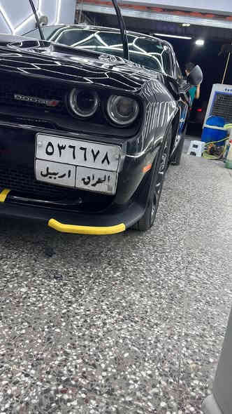 جالنجر 17
مكينه ٦

ماشيه ٩٠ ميل

السياره بدون ايرباك 

بيها جاملغ وشويه من البنيد

وهنا بيها جاملغ خلفي انصبغ 

والجاملغ الثاني صار بي بارد

موصفات عاديه

بأسم شركه تروح ثاني يوم تحول 

للبيع او مراوس حسب القناعه 
***********
