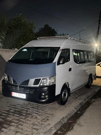 سياره نيسان 14 راكب مكيفة إلى كافة العتبات المقدسةوالجنائز والسفرات ال...