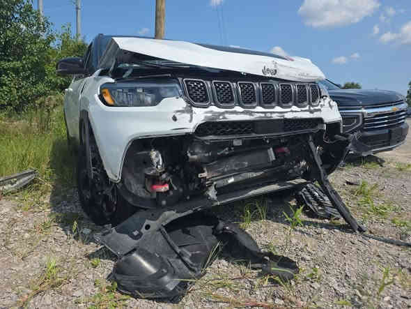 سلام عليكم
جيب ترايل هوك 
موديل2025
توووووو كلر قمارة سودة بلادية
فووول مواصفات عدة البنوراما
شاشة جبيرة
كشنات جلد 
كشنات كهرباء
تشغيل عن بعد
اوتو ستوب 
تدفئة وتبريد بلكشن
بدون صبغ 
السيارة شغالة وماشية
مكان السيارة عمان بعد الاتفاق يومين هية بغداد
السعر103 وبيهة مجال
***********
