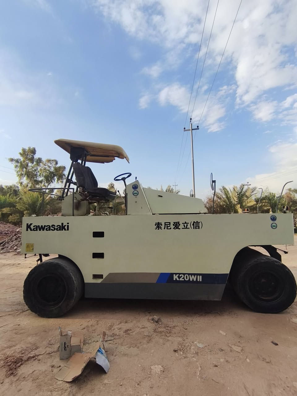 سلام عليكم حادله للبيع تاير عريض رقم نجف  سعر 185
للاستفسار رقم ***********
