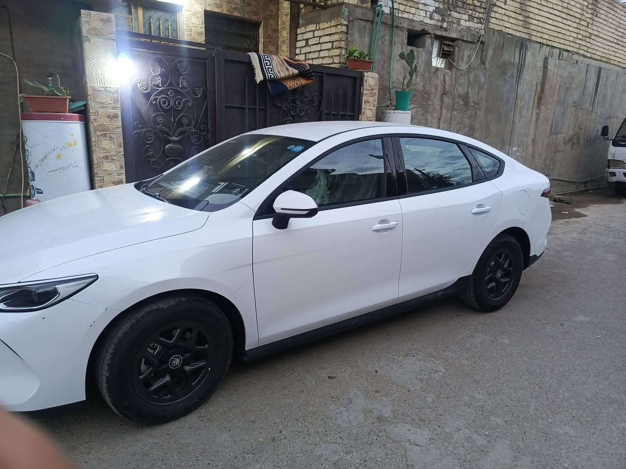 كنج بلاص 2025 للبيع السياره مايشيه 3000 كل ملحقاتها جاهزه  رقم بغداد 
مكاني بغداد رقمي ***********
