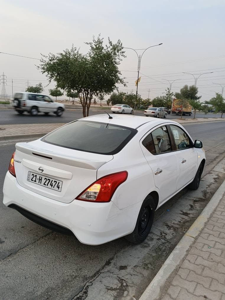 ‎نیسان لاکشمیبای 2019
‎گێڕ و مەکینە بە شەرت، تەبرید بەشەرت، یەدە نیکڵ، کارتی بانزینی خۆی هەیە، بێ مەسرەفە، تاخم کوشنی نوێی لەسەرە، ژمارە سلێمانی ڕەقەم نوێ و هەزەی نوێیە، نیو بۆنیت سبوغە لەگەڵ یەک بستی سارد لەنێوان دەرگای سەکن و پشتەوە، چاملغی پێشەوەش یەک کارت ساردی هەیە، بەگشتی سەیارەکی خاوێنە و 120 هەزار ڕۆشتووە.
‎نرخی 103 وەرەقەیە ***********
‎____________________________
‎
‎نيسان صني (لاكشميباي) 2019
‎الكير والمحرك بشرط الفحص، التبريد بشرط، اليدات نيكل، بطاقة البنزين موجودة، السيارة مو محتاجة أي مصاريف، طقم كشنات (كراسي) جديد، رقم سليمانية (رقم جديد) والسنوية والهزة جديدة.
‎حالة البدي: نصف البونيد صبغ، مع شبر بارد بين باب الصدر والباب الخلفي، وجاملغ الأمامي فيه طقة بارد (كارت).
‎السيارة بصورة عامة نظيفة جداً، ماشية 120 ألف كم.
‎السعر: 103 ورقة (10,300 دولار).
‎للاتصال: *********** أربيل, العراق
