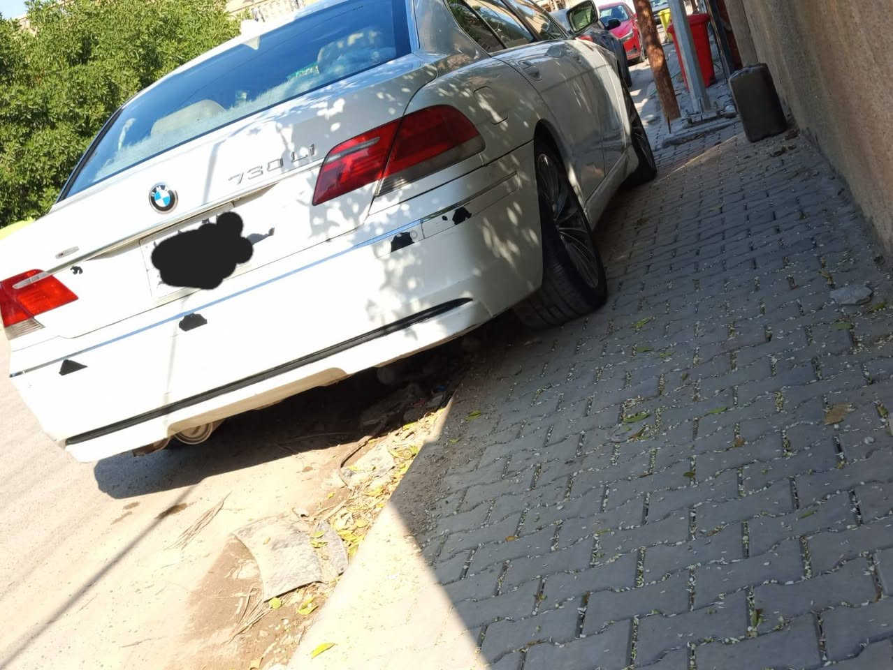 السلام عليكم ... BMW
730 ... مكينه 6V سلندر  المرغوبه طبعا ... سياره فول موصفات الاخير . واحد على واحد ... مكينه كير اكسل حداديه كفاله ... العنوان بغداد السعر 38 وبيها مجال .. غير متواجد على فيس  شراي يتصل 
***********
