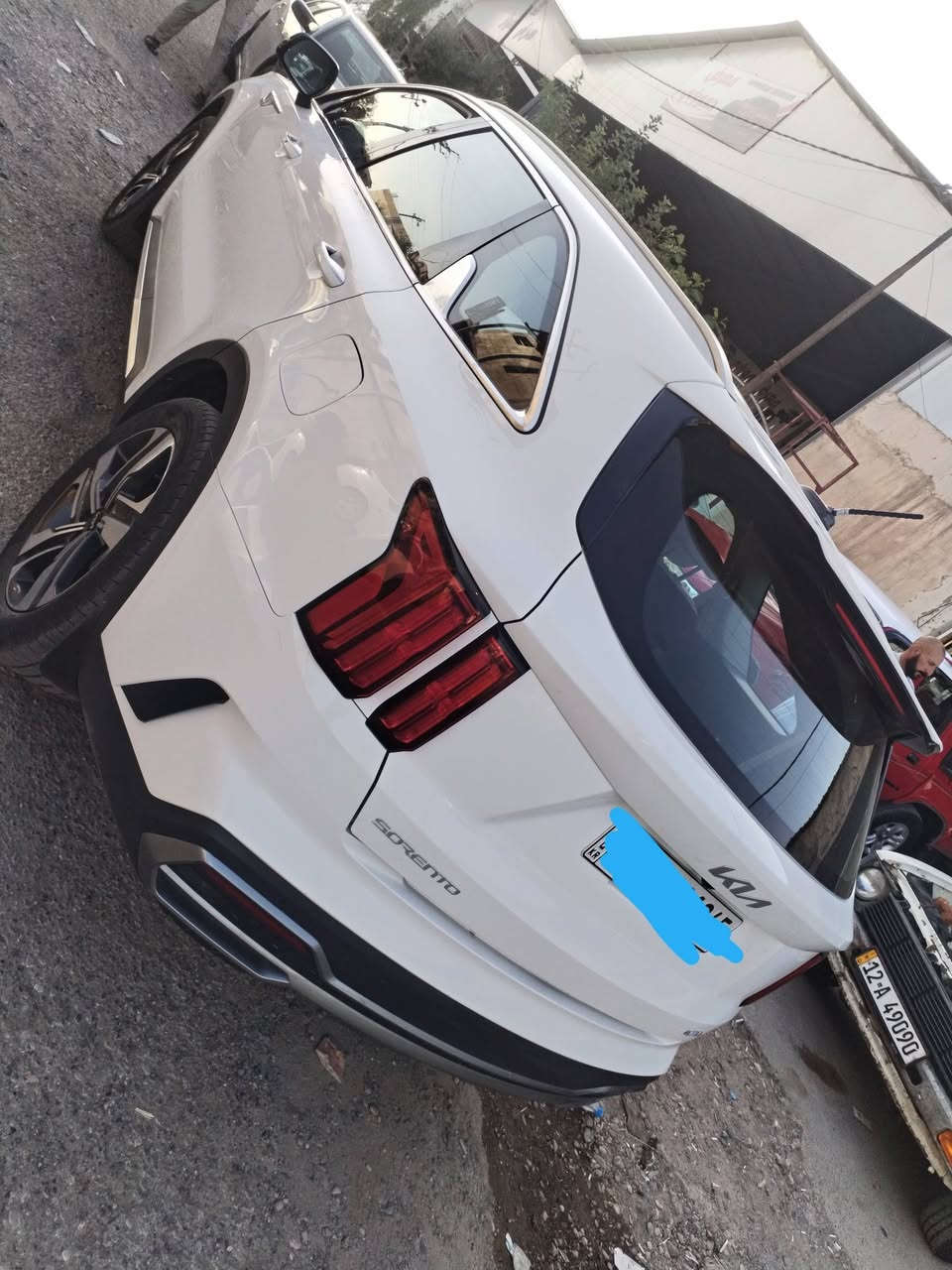 سلام عليكم كيا سيرنتو محرك 4ماشية 63 سعرها 250 وبيها مجال ***********
