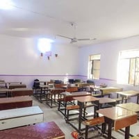 مدرستي اجمل • رسامين الامل • صبغ وترميم مجاني