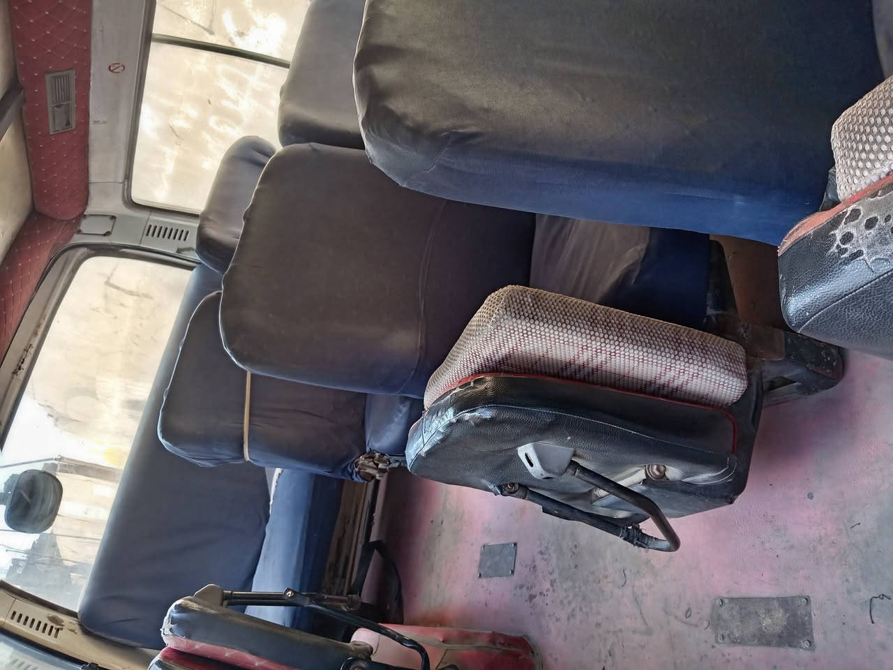 السلام عليكم فتون للبيع كوم حديد السعر خاص وهذا رقم ***********
