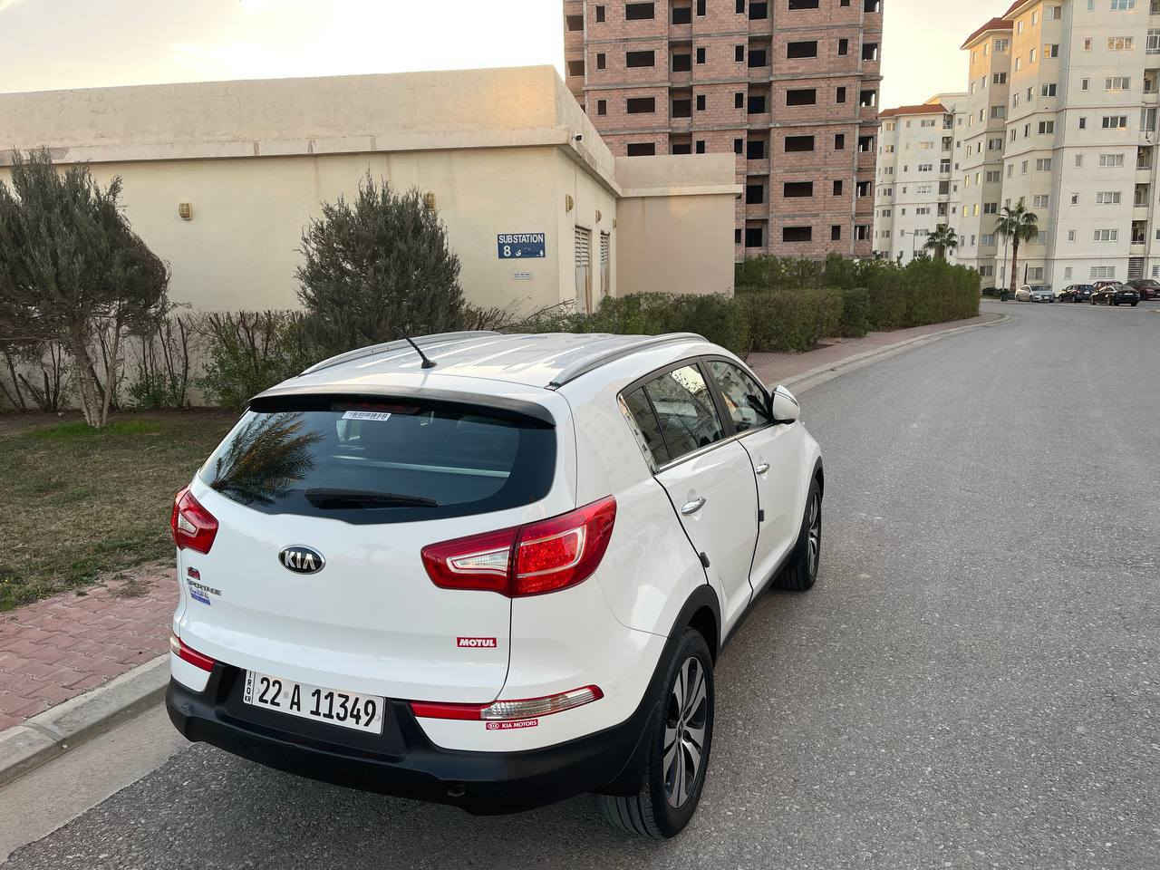 السلام عليكم ورحمة الله🙏
كيا سبورتاج للبيع 👍 
موديل : 2013 🔸 
ماشيه : 134 ألف KM فقط بشرط حقيقي ✔️ 
سنويه رقم هزه كله جديد 🔹
محرك السيارة 2.0 بشرط ما مفتوح بدون صرف أو نفخ 100%
سياره بدون قطره صبغ فقط مكان على كد شبر تعديل 🔹 
السياره خاام استخدام شخصي السبير بعد ما نازل 🚗
مواصفات السياره 👇 
كشنات جلد _ كامره _ داخل مشمشي _ 5 ويل كب فراشه _ حساس خلفي _ تحكمات ستيرن كروز سرعه _ كشن كهربائي)) 
مكاان السياره اربيل 📍 
السعرر 148 وبيها مجال🔹
*********** يوجد واتس اب
