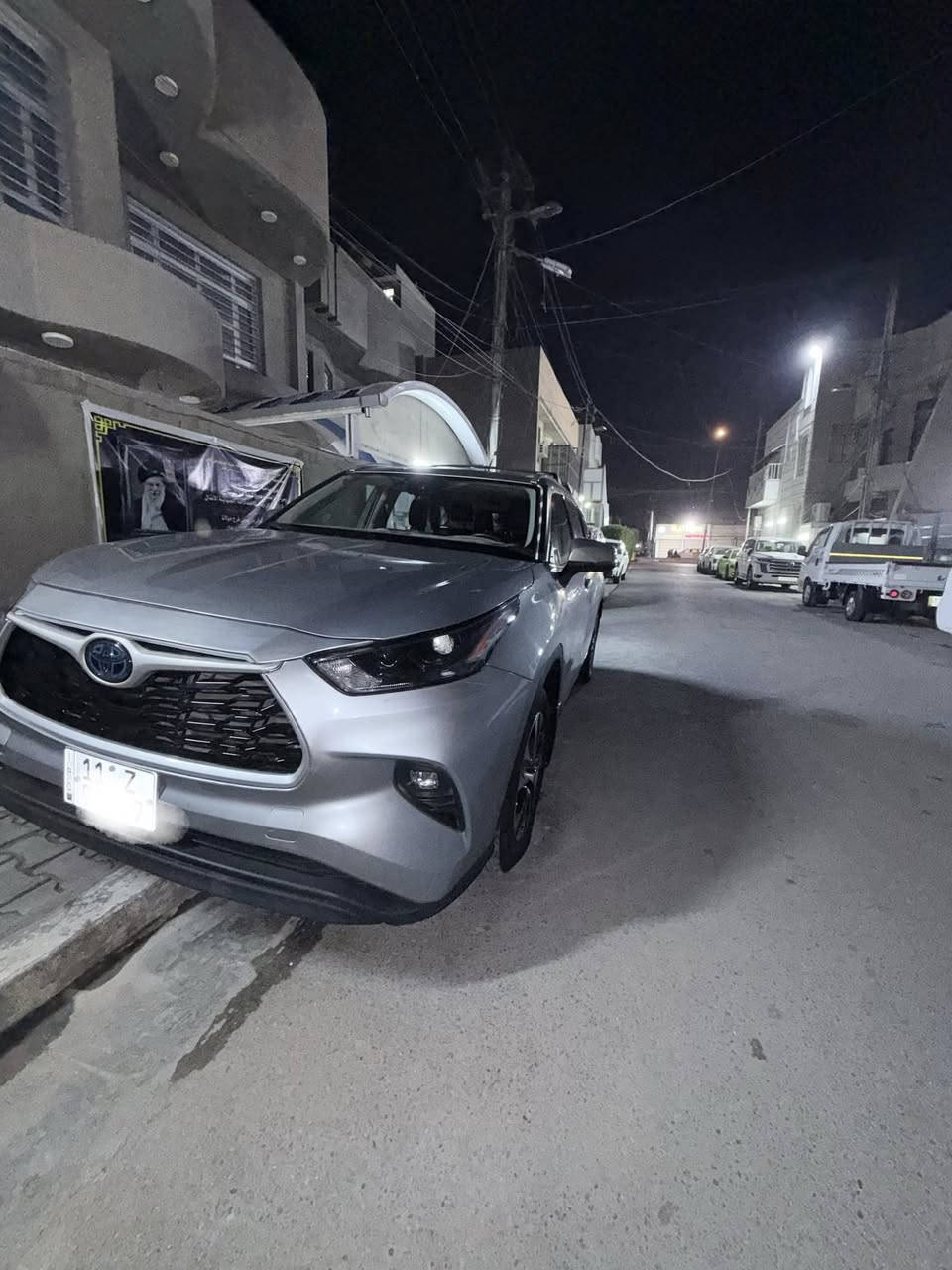 سلام عليكم من رخصه اداره الكروب
هايلندر هايبرد وارد امريكي 2024 XLE
رقم بغداد  اب اسمي 
ماشيه 24.500ميل
مكينة هجينه 2500تنفس طبيعي
السعر 283 ورقة بيها شوفه 
الرقم *********** مكاني بغداد
