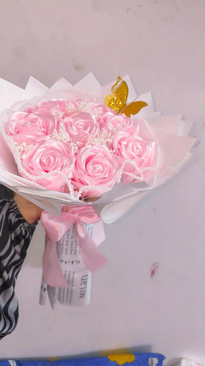 بوكيهات الورد الدائم بأسعار مناسبه 12و/15 يوجد توصيل♥️🫶🏻


**إذا كنت صاحب هذا الإعلان وتريد حذفه لأي سبب، رجاءا أرسل رسالة إلى الدعم الفني**