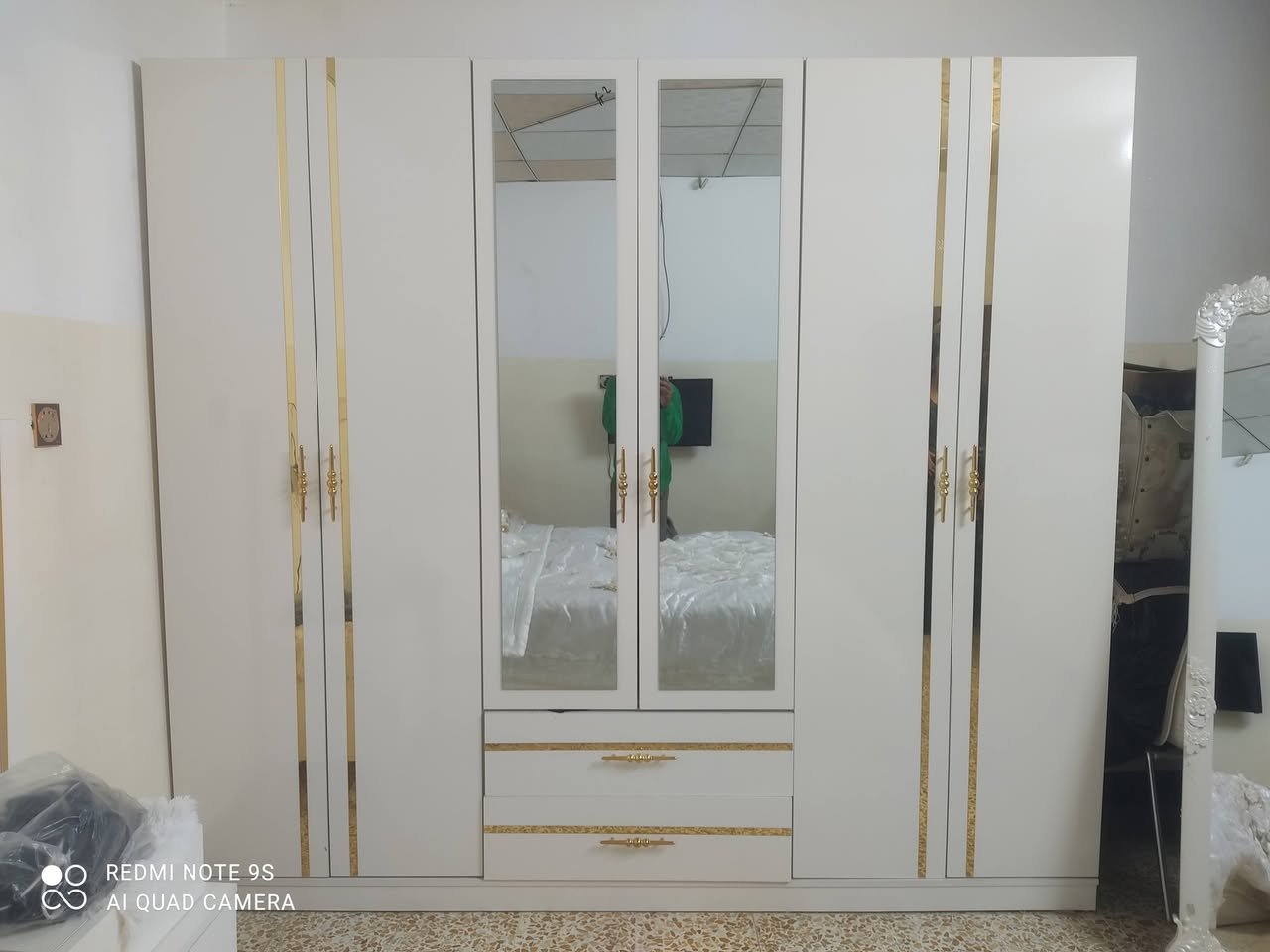 غرفه تركية جديدة
التخت الي جوا الاسفنج فصال خاص وقوي
السعر 750 الف


**إذا كنت صاحب هذا الإعلان وتريد حذفه لأي سبب، رجاءا أرسل رسالة إلى الدعم الفني**