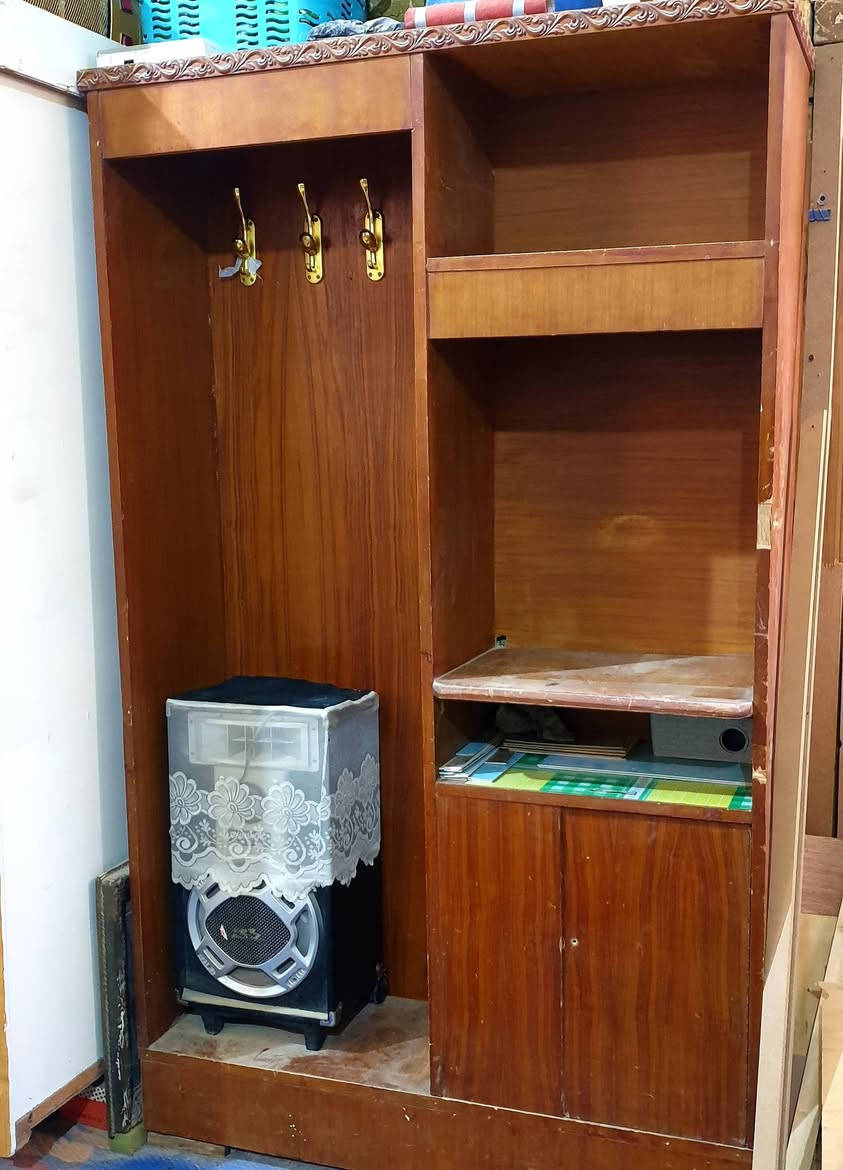 السلام عليكم غرفة خشاب الصاج الأصلي القديم للبيع 300 قفل
***********
