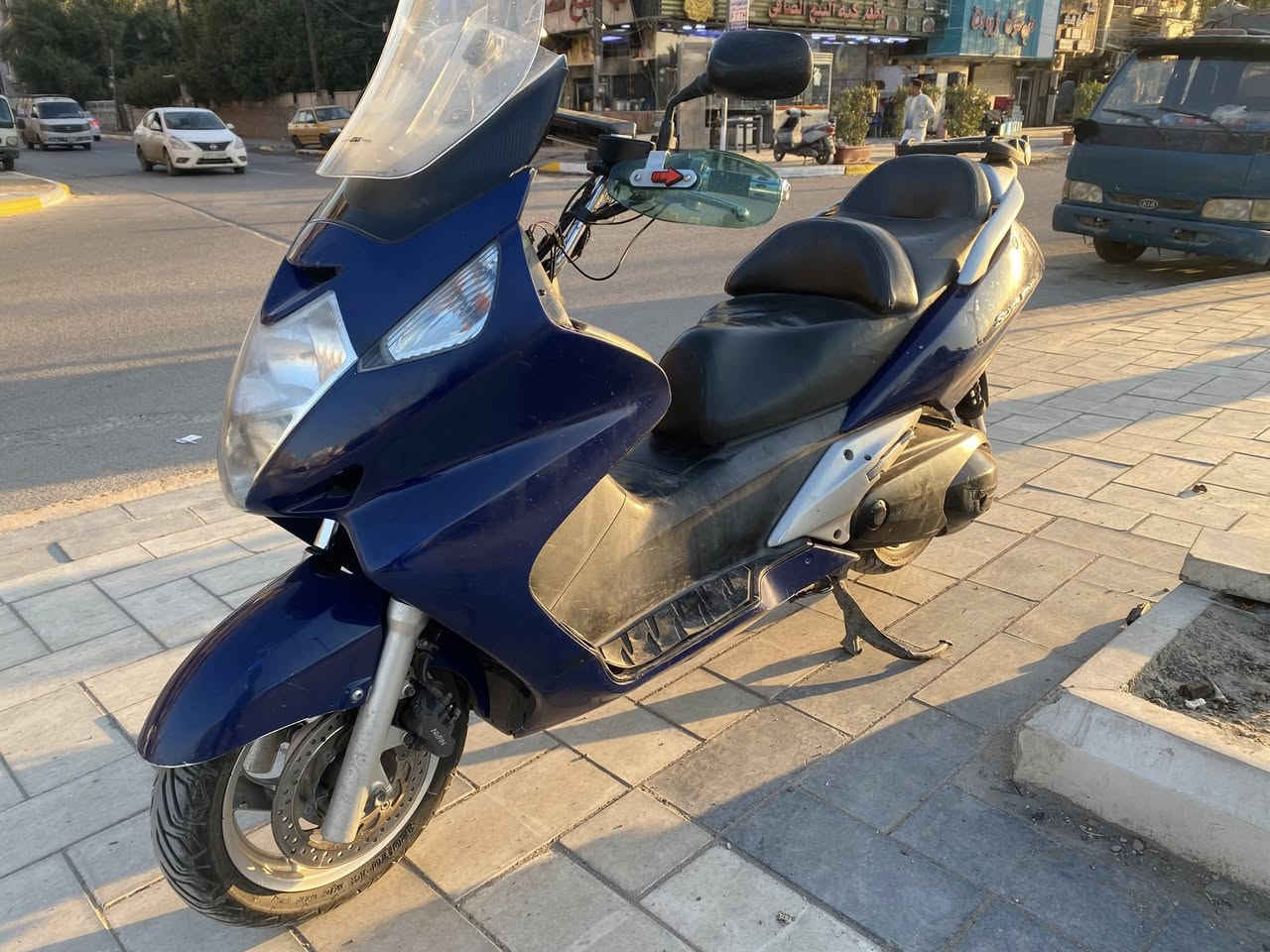 السلام عليكم سلفر ونج 600 دراجة حلوة و جاهزة كلها شغالة خير من الله مكاني بغداد الجديدة سعر 16 
الرقم ***********
