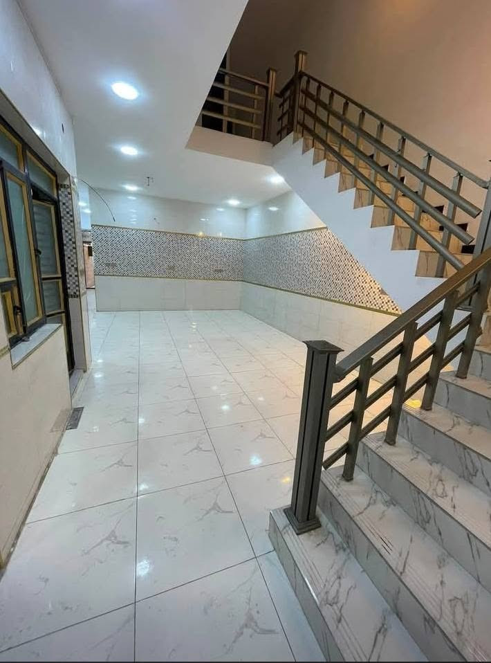 150 متر 
السعر 290 مليون وبي مجال 
البناء🏗️
الطابق الارضي 

صاله وغرفه نوم ومطبخ 

ومنوورر وخدمات 

الطابق الثاني 3 غرف نوم وخدمات 

الموقع حي الجهاد ديوان المختبرات 
للاستفسار اكثر الاتصال أو زياره موقع مكتب محمد المدار 
*********** أبو محمد
