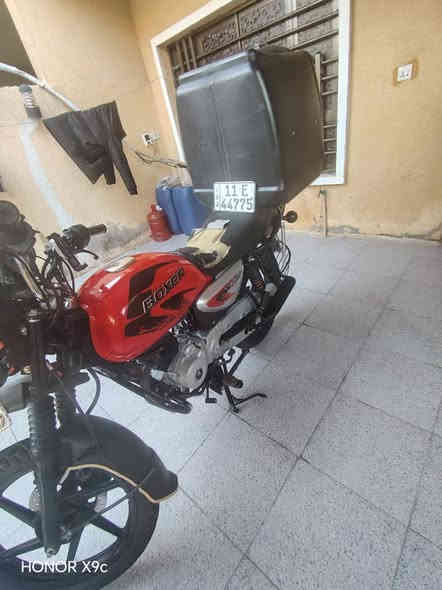 سلام عليكم مكلف بل نشر بوكسر 2023 مكفوله رقم سنويه بأسمي حته رقمهه حلو  تحويل ثاني يوم  وهذا رقمي الشراي هلا بي *********** السعر مليونين وستميه وبيهة مجال لخوتي المكان البياع
