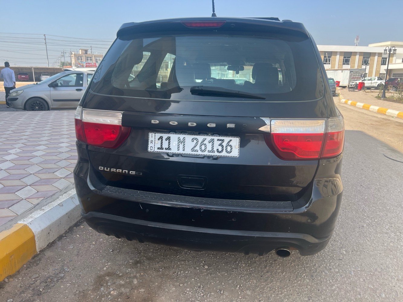 دورنكو ٢٠١١ محدث البجم محرك وكير وحداديه كله كفاله وجديد وتخم تاير جديد رقم انكليزي مكانه العماره مابيه ضربه فقط تبديل باب السايق البجم كبس الايرباكات كله سليمه للبيع او المراوس 