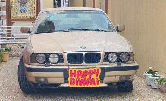 بي ام موديل 1993 صبغ عام جماليه مكينه وكير شرط موصفات فول بدون سلايت رقم جديد بسمي بيها كابون  ورقي   السعر ٧٢ وبيها مجال مكان السياره أيسر الموصل رقم الموبيل اسيا ***********؛ / كورك *********** مكان
