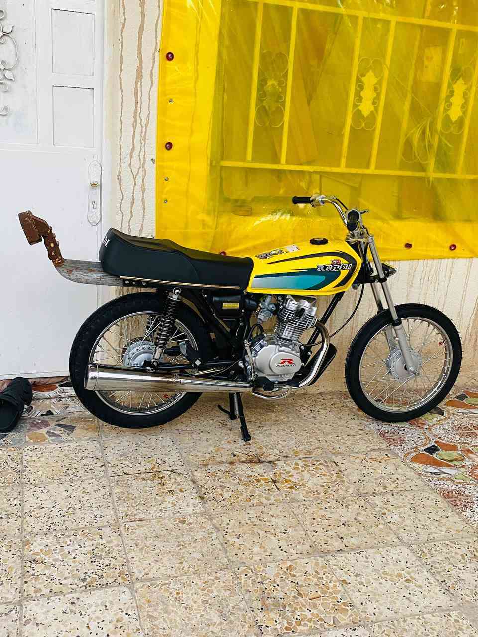 سلام عليكم دراجه للبيع دراجه رابيدو صاله سبوع ويوم من معمره دراجه ثاني اول تبديلت دهن دراجه احله من صوره مكاني عماره ابو رمانه سعر900وبيه مجال قليل جماعت 800اطلع كبل هاذرقمي وشراي بخدمته ***********
